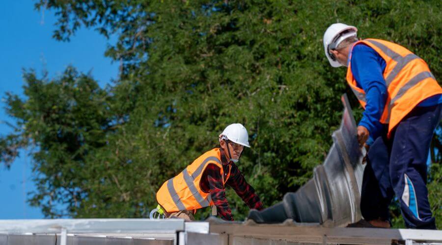 Roof repair in Tabiona, UT